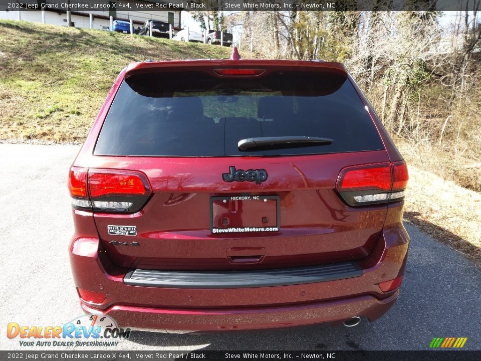 2022 Jeep Grand Cherokee Laredo X 4x4 Velvet Red Pearl / Black Photo #7
