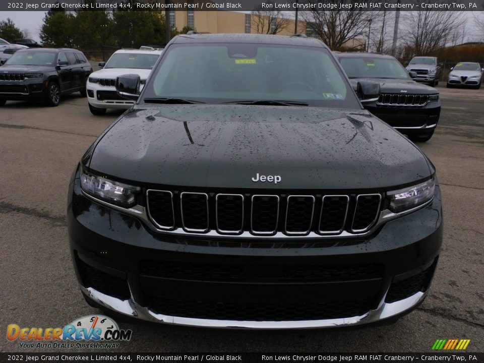 2022 Jeep Grand Cherokee L Limited 4x4 Rocky Mountain Pearl / Global Black Photo #2