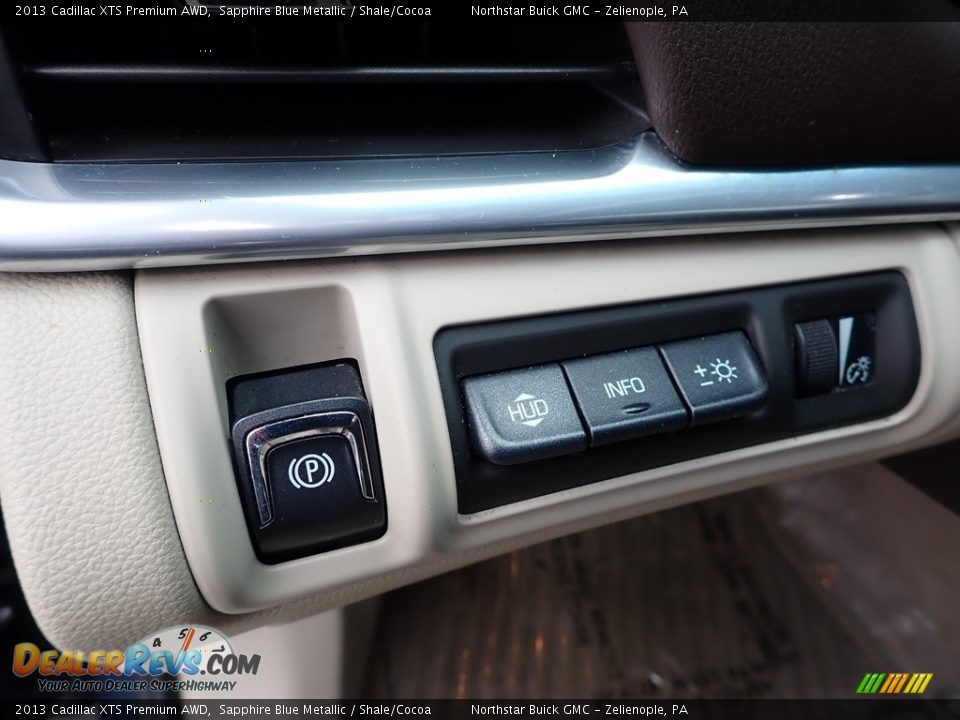 2013 Cadillac XTS Premium AWD Sapphire Blue Metallic / Shale/Cocoa Photo #26
