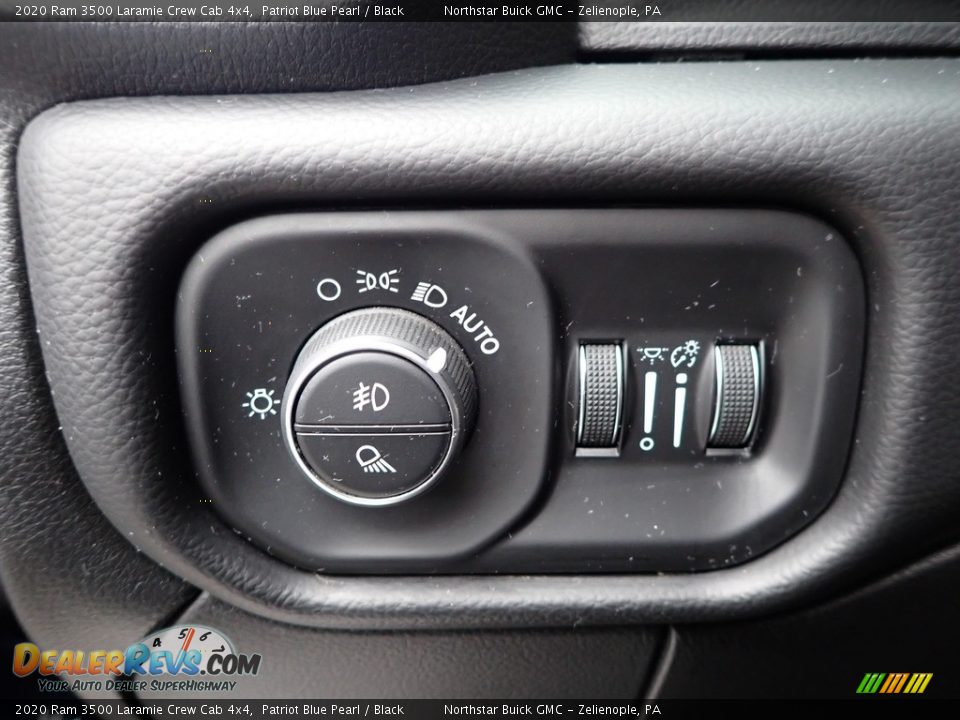 2020 Ram 3500 Laramie Crew Cab 4x4 Patriot Blue Pearl / Black Photo #26