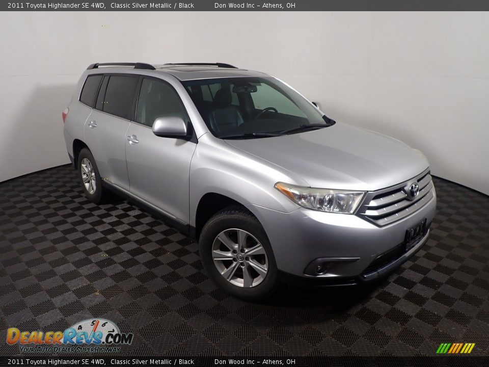 2011 Toyota Highlander SE 4WD Classic Silver Metallic / Black Photo #3