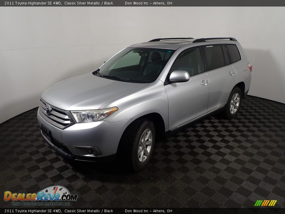 2011 Toyota Highlander SE 4WD Classic Silver Metallic / Black Photo #8