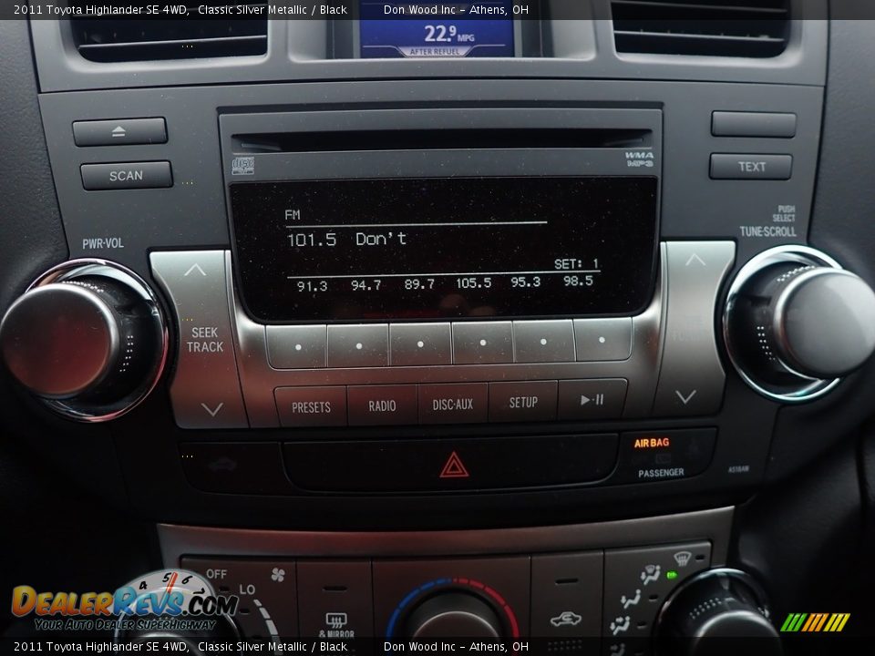 2011 Toyota Highlander SE 4WD Classic Silver Metallic / Black Photo #16