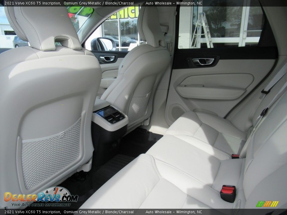 2021 Volvo XC60 T5 Inscription Osmium Grey Metallic / Blonde/Charcoal Photo #12