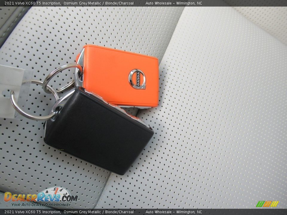 2021 Volvo XC60 T5 Inscription Osmium Grey Metallic / Blonde/Charcoal Photo #20