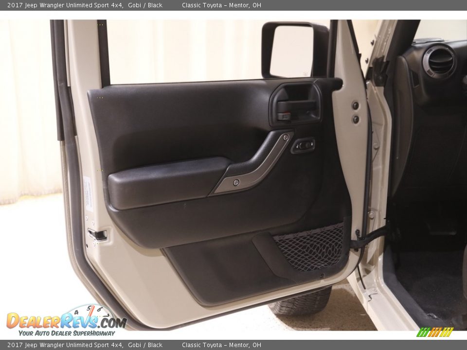 2017 Jeep Wrangler Unlimited Sport 4x4 Gobi / Black Photo #4
