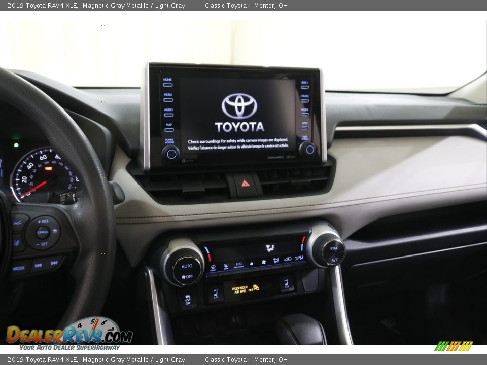 2019 Toyota RAV4 XLE Magnetic Gray Metallic / Light Gray Photo #9