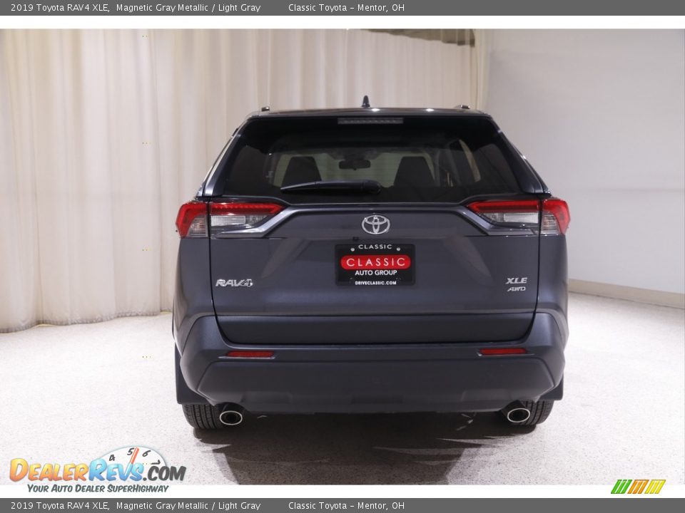 2019 Toyota RAV4 XLE Magnetic Gray Metallic / Light Gray Photo #18