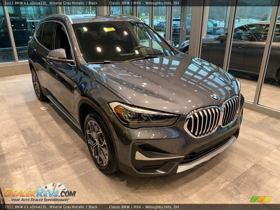 2022 BMW X1 xDrive28i Mineral Gray Metallic / Black Photo #1