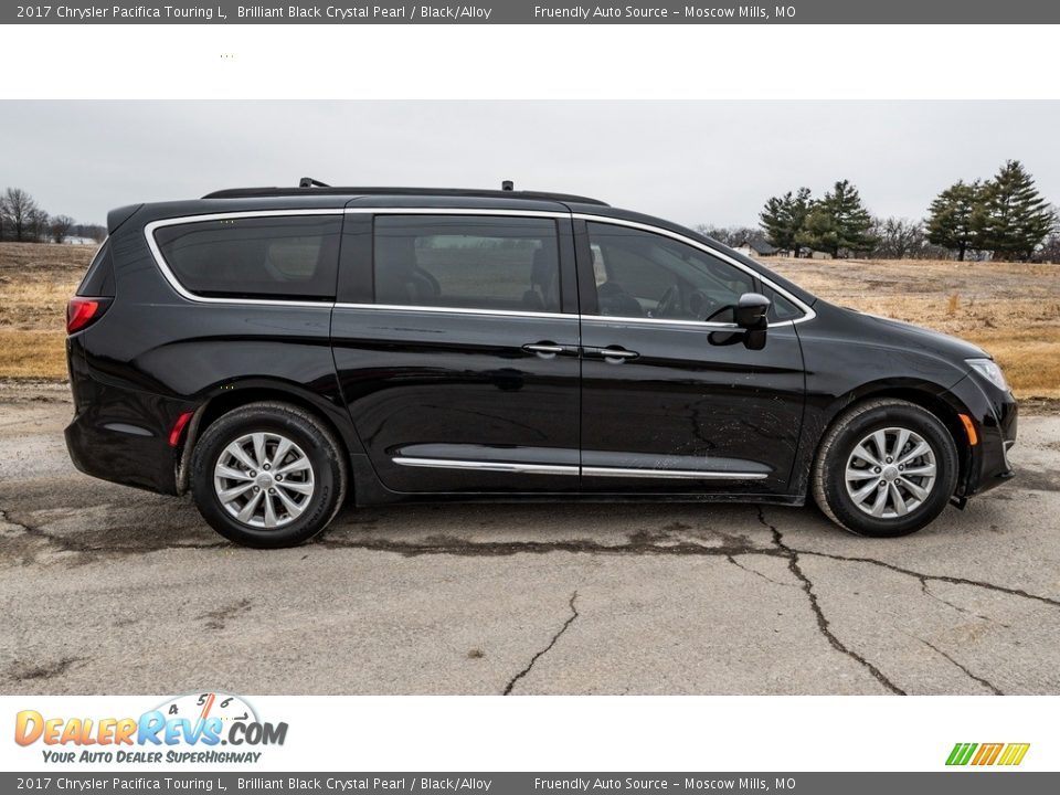 2017 Chrysler Pacifica Touring L Brilliant Black Crystal Pearl / Black/Alloy Photo #3