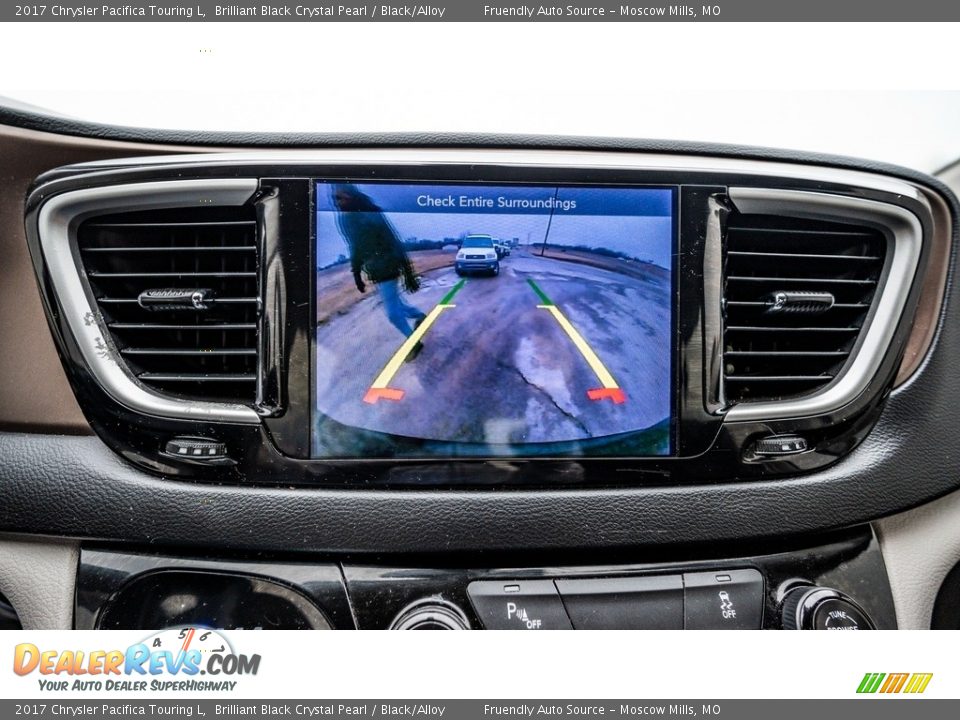 2017 Chrysler Pacifica Touring L Brilliant Black Crystal Pearl / Black/Alloy Photo #36