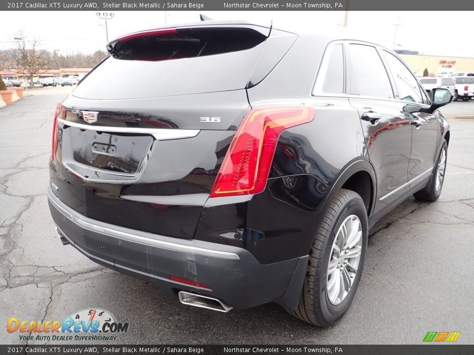 2017 Cadillac XT5 Luxury AWD Stellar Black Metallic / Sahara Beige Photo #8