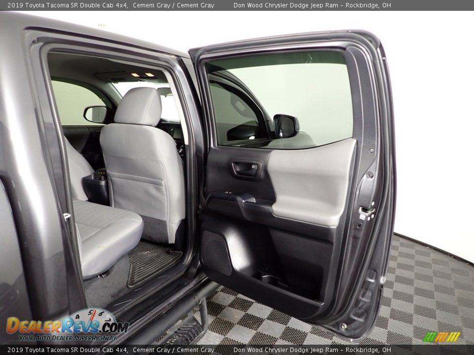 2019 Toyota Tacoma SR Double Cab 4x4 Cement Gray / Cement Gray Photo #30