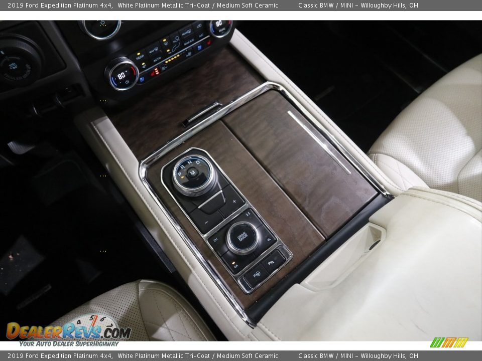 2019 Ford Expedition Platinum 4x4 White Platinum Metallic Tri-Coat / Medium Soft Ceramic Photo #17