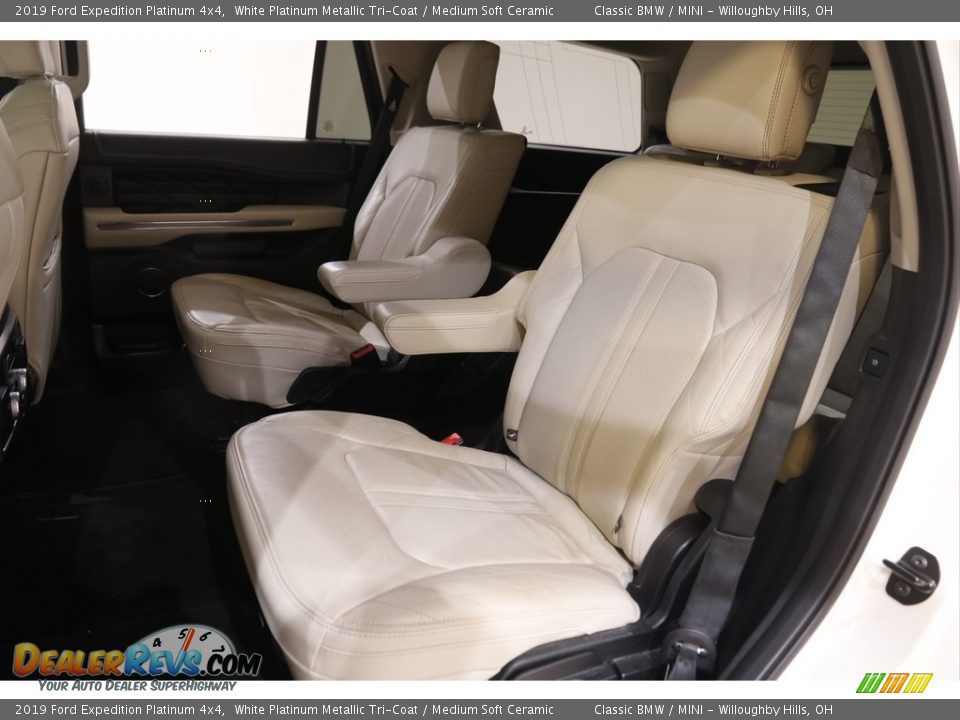 2019 Ford Expedition Platinum 4x4 White Platinum Metallic Tri-Coat / Medium Soft Ceramic Photo #22