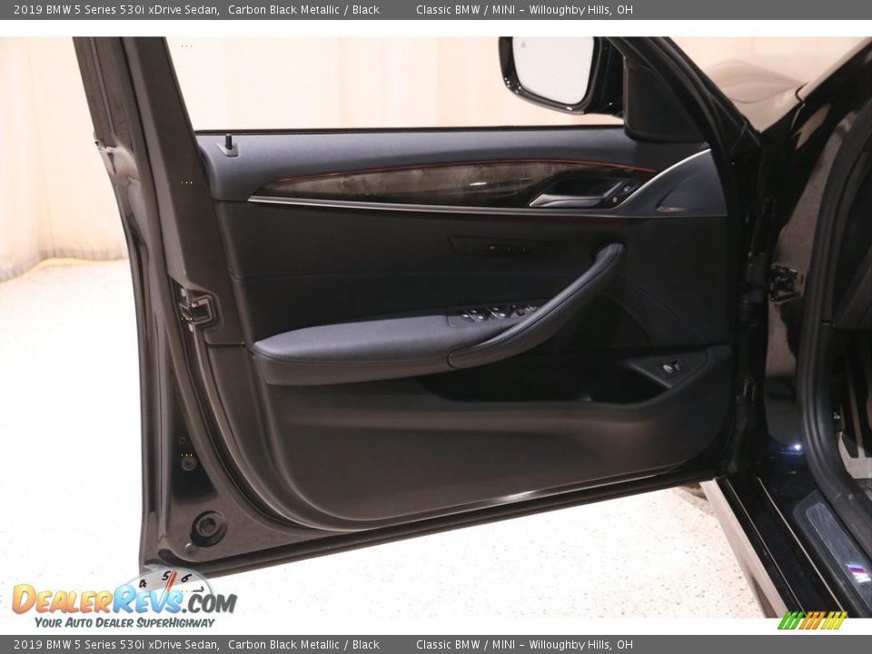 2019 BMW 5 Series 530i xDrive Sedan Carbon Black Metallic / Black Photo #4