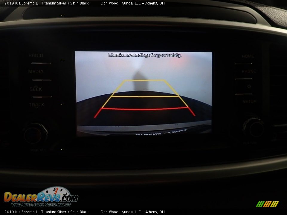 2019 Kia Sorento L Titanium Silver / Satin Black Photo #2