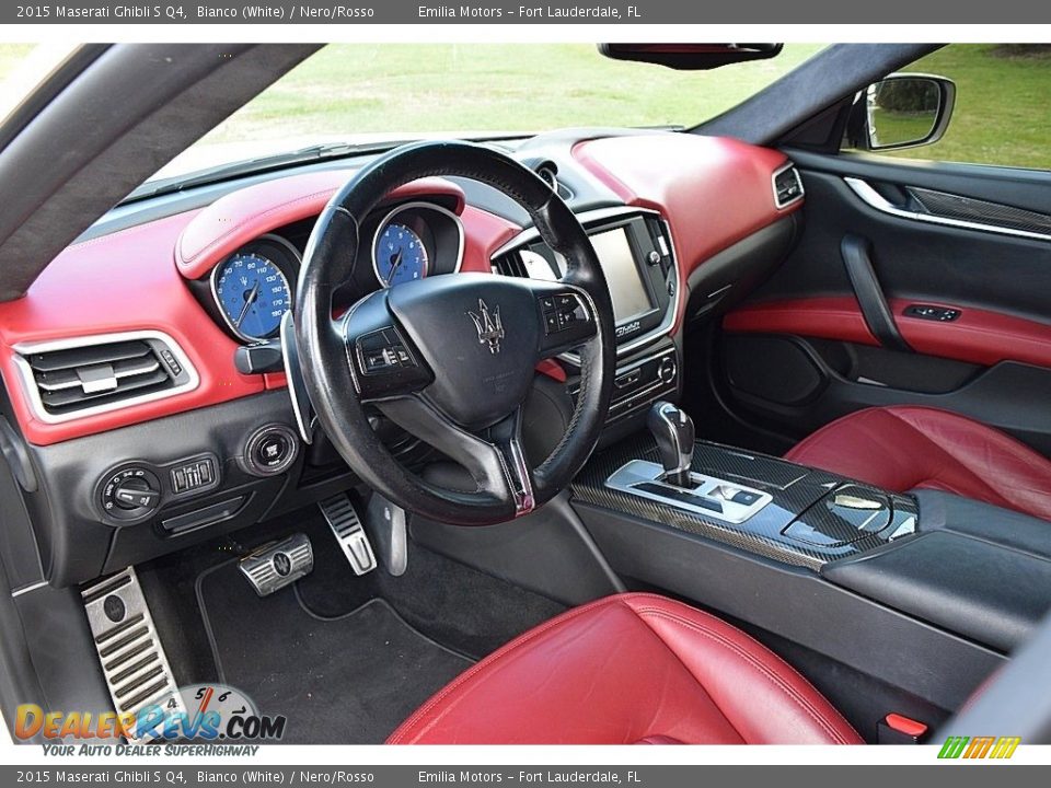 Front Seat of 2015 Maserati Ghibli S Q4 Photo #19