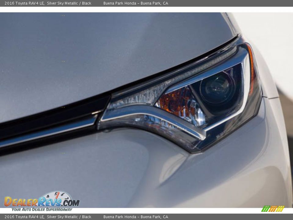 2016 Toyota RAV4 LE Silver Sky Metallic / Black Photo #9