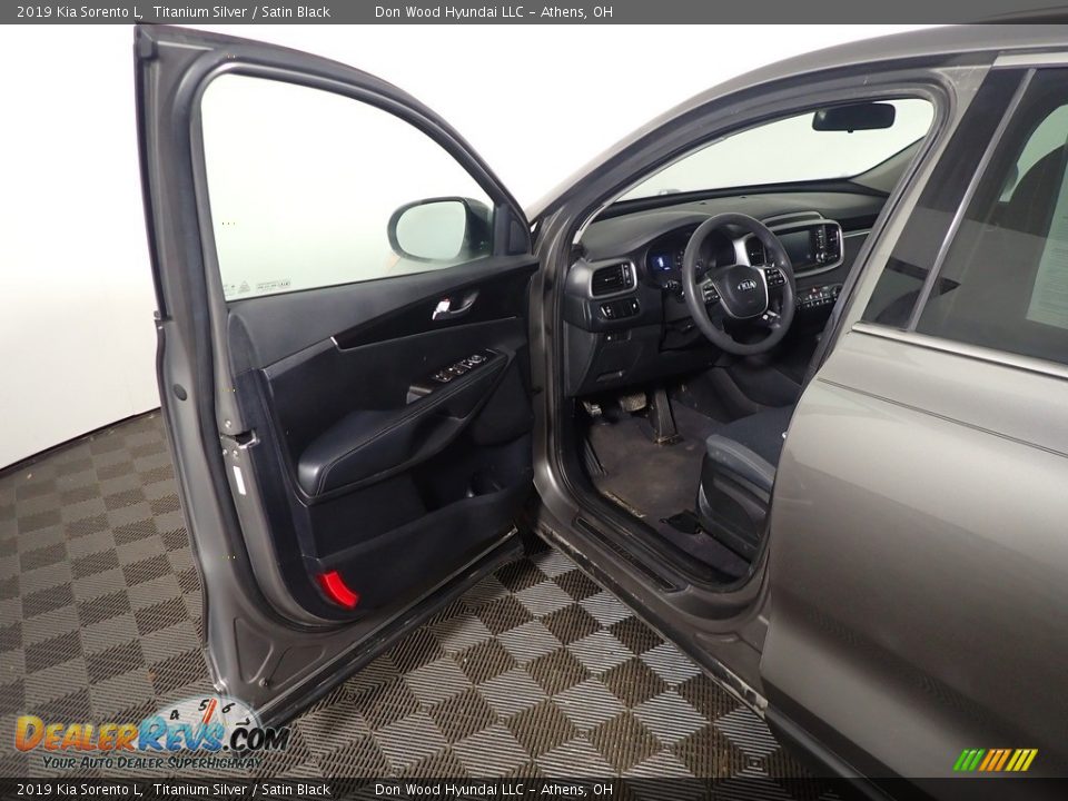 2019 Kia Sorento L Titanium Silver / Satin Black Photo #20