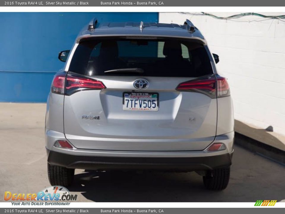 2016 Toyota RAV4 LE Silver Sky Metallic / Black Photo #11