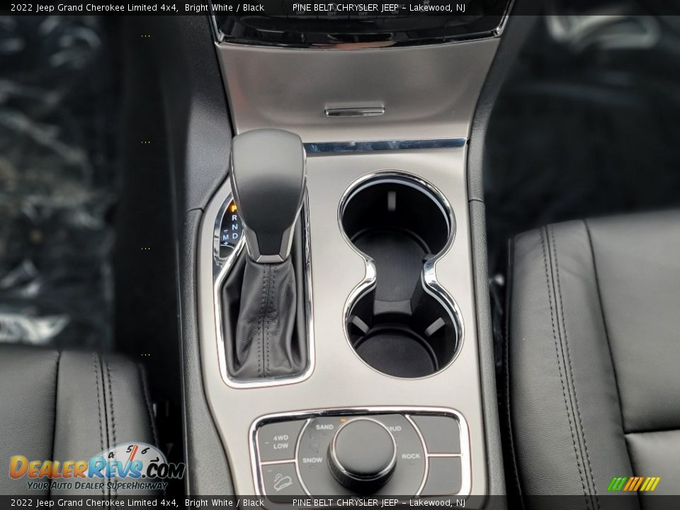 2022 Jeep Grand Cherokee Limited 4x4 Shifter Photo #10