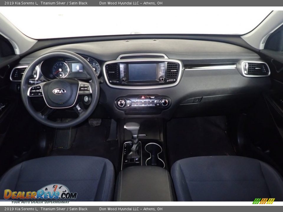2019 Kia Sorento L Titanium Silver / Satin Black Photo #24