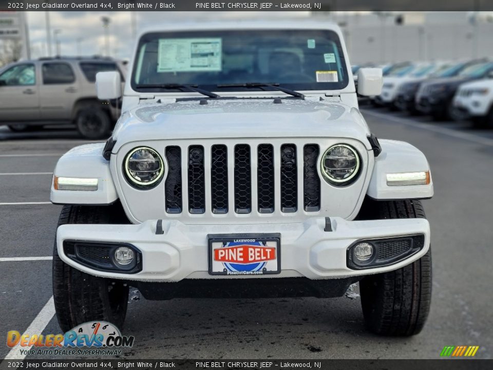 2022 Jeep Gladiator Overland 4x4 Bright White / Black Photo #2