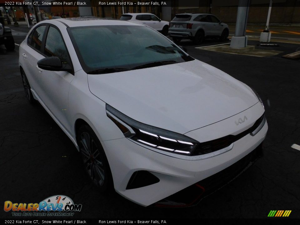 2022 Kia Forte GT Snow White Pearl / Black Photo #9