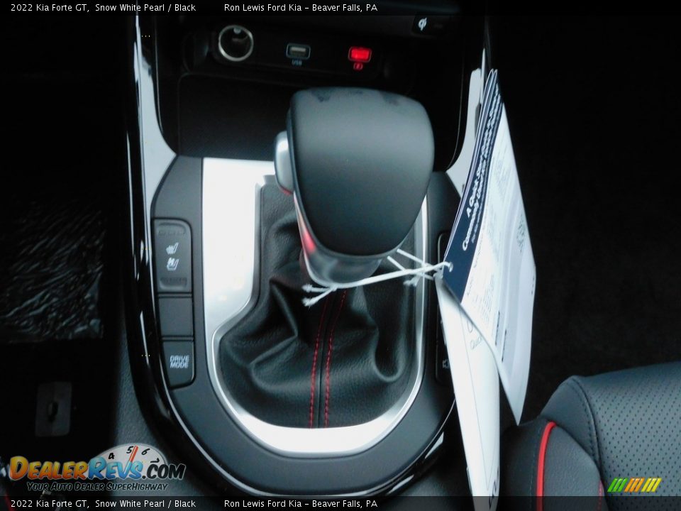 2022 Kia Forte GT Shifter Photo #18
