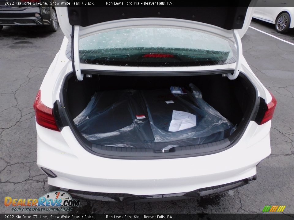 2022 Kia Forte GT-Line Snow White Pearl / Black Photo #4