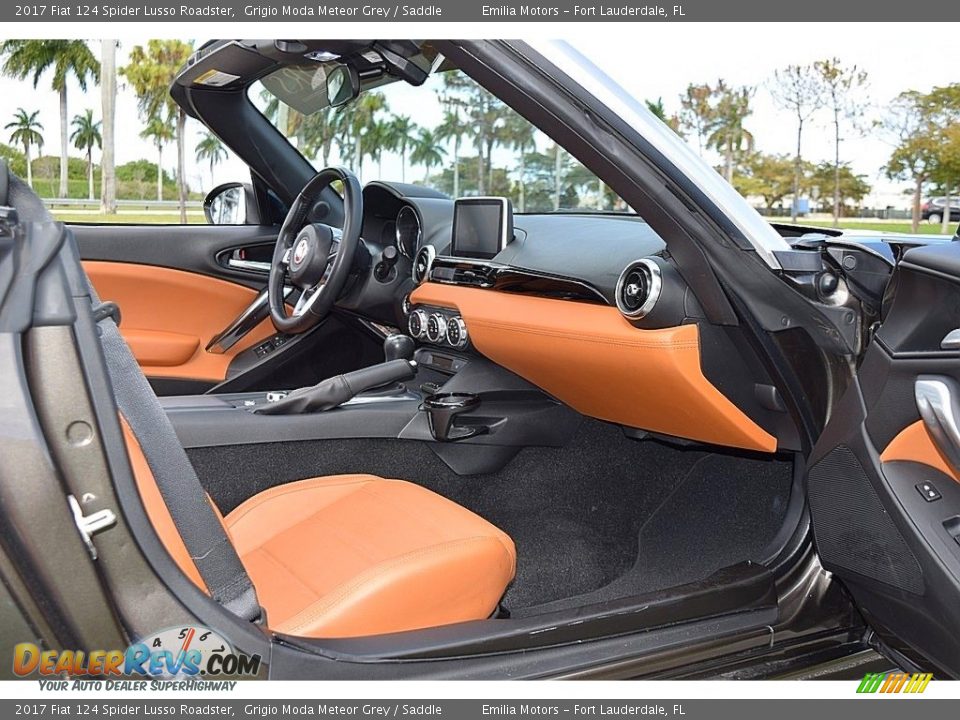 Front Seat of 2017 Fiat 124 Spider Lusso Roadster Photo #27