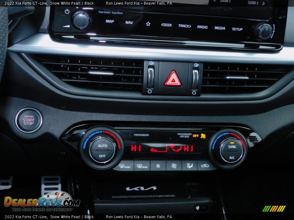 2022 Kia Forte GT-Line Snow White Pearl / Black Photo #18