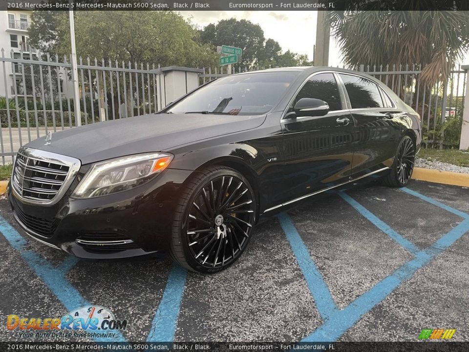 2016 Mercedes-Benz S Mercedes-Maybach S600 Sedan Black / Black Photo #1