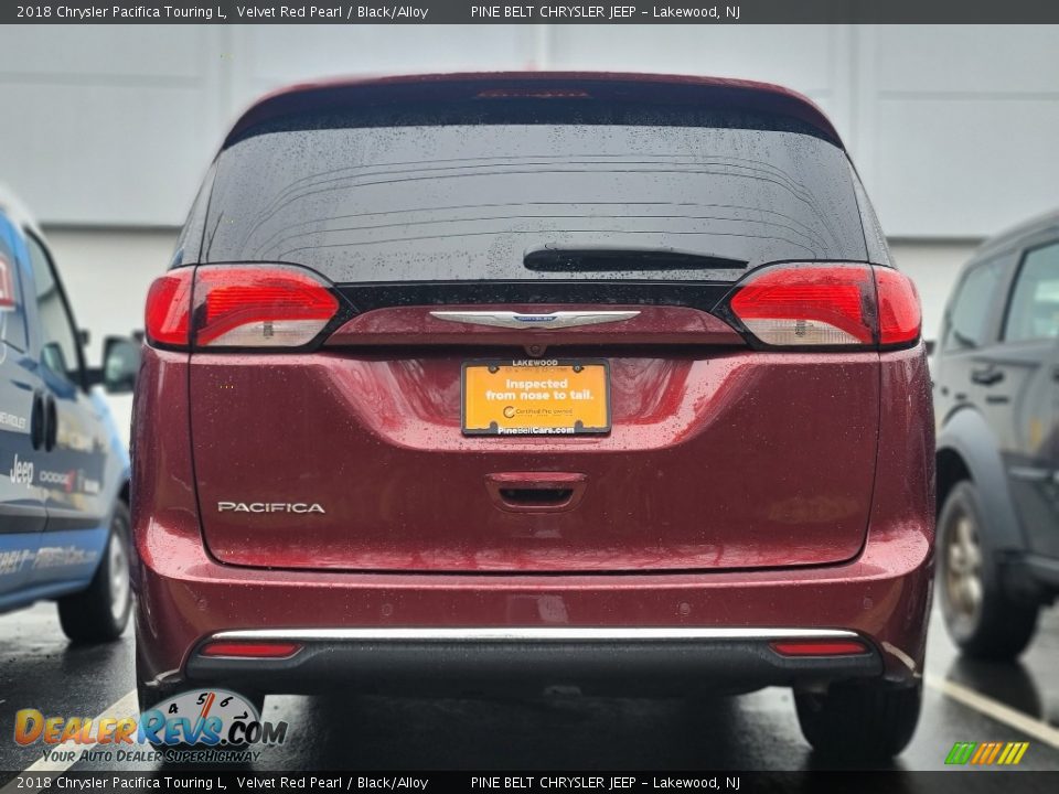 2018 Chrysler Pacifica Touring L Velvet Red Pearl / Black/Alloy Photo #5