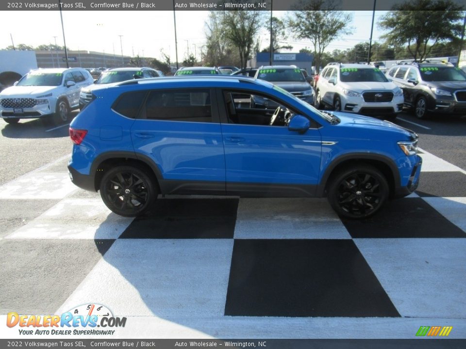 Cornflower Blue 2022 Volkswagen Taos SEL Photo #3