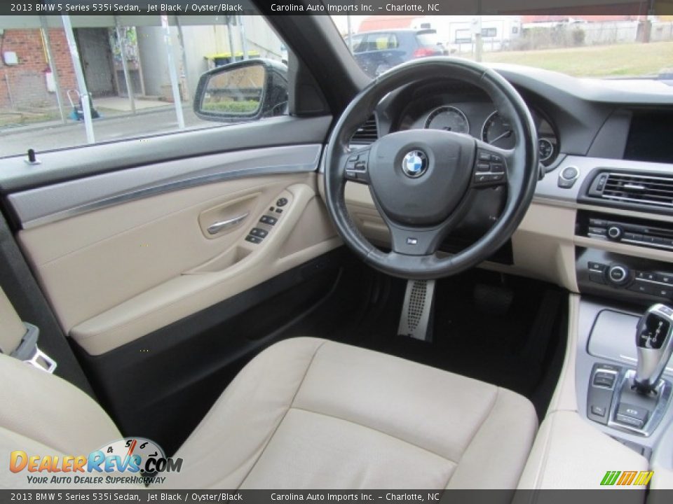2013 BMW 5 Series 535i Sedan Jet Black / Oyster/Black Photo #12