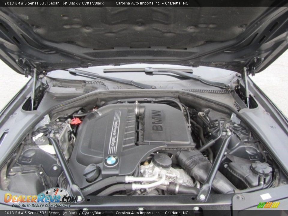 2013 BMW 5 Series 535i Sedan Jet Black / Oyster/Black Photo #25