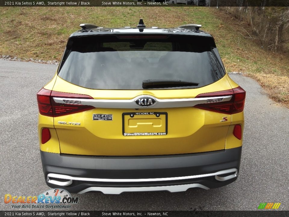 2021 Kia Seltos S AWD Starbright Yellow / Black Photo #7