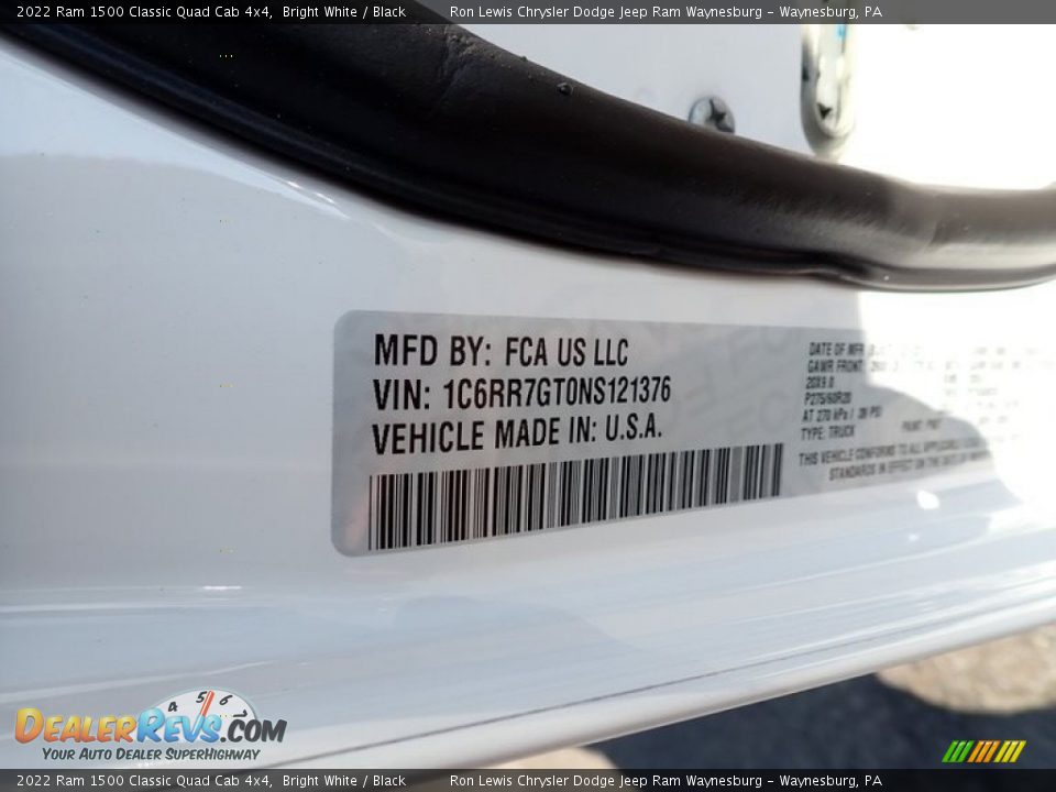 2022 Ram 1500 Classic Quad Cab 4x4 Bright White / Black Photo #15