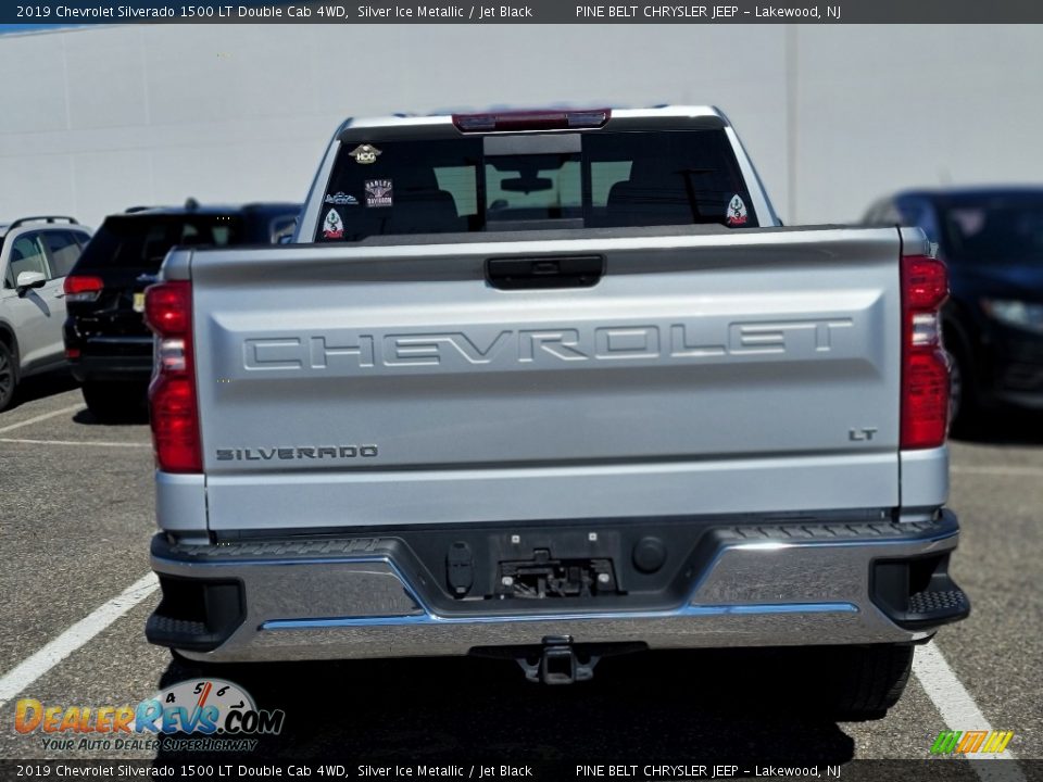 2019 Chevrolet Silverado 1500 LT Double Cab 4WD Silver Ice Metallic / Jet Black Photo #3