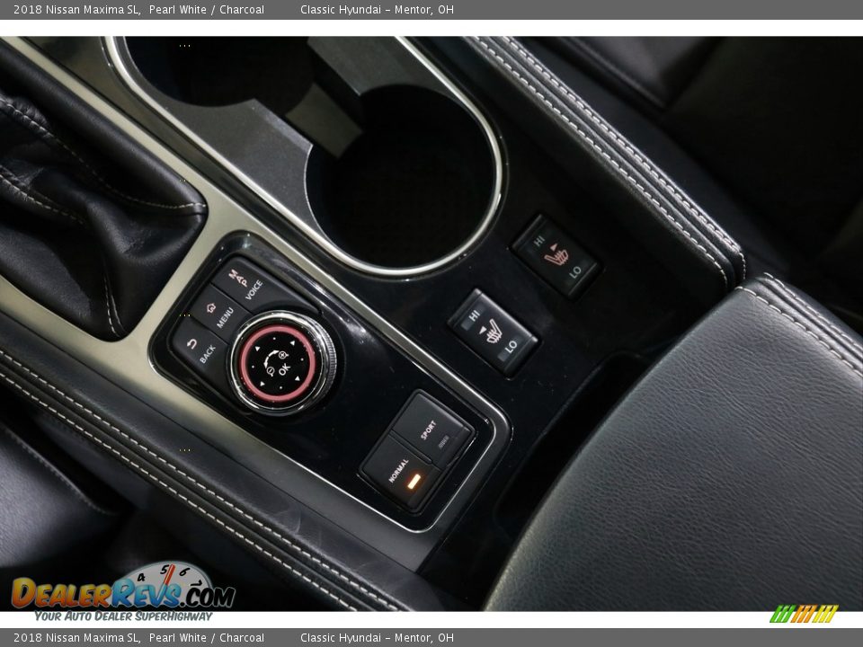 2018 Nissan Maxima SL Pearl White / Charcoal Photo #15