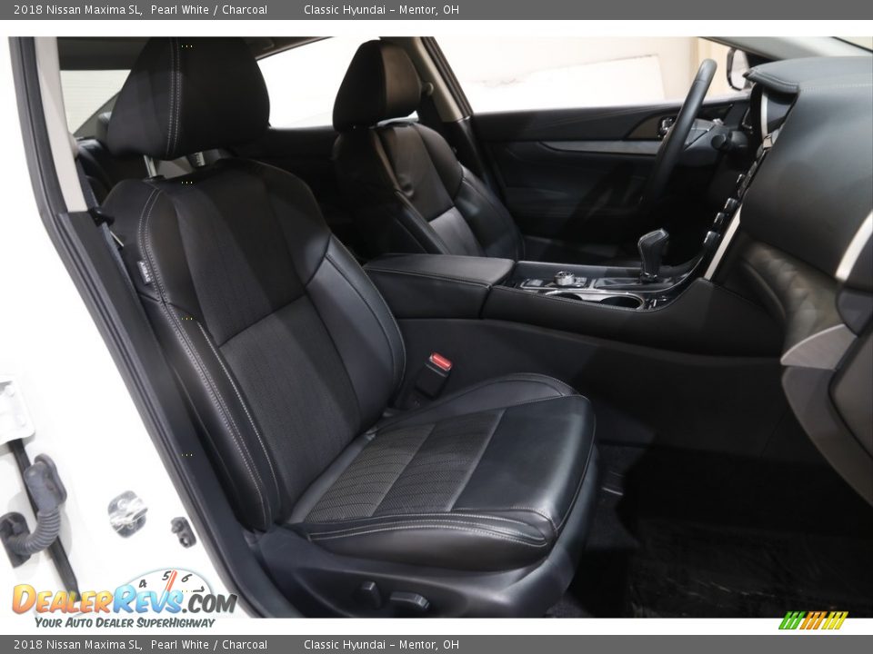 2018 Nissan Maxima SL Pearl White / Charcoal Photo #17