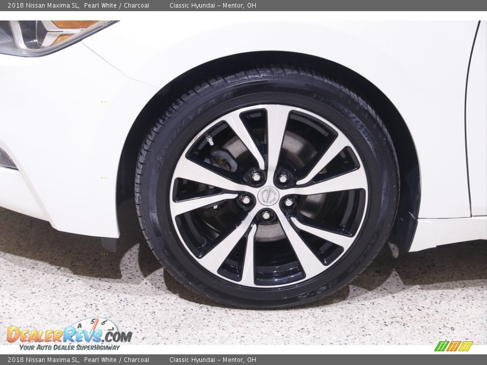 2018 Nissan Maxima SL Pearl White / Charcoal Photo #22