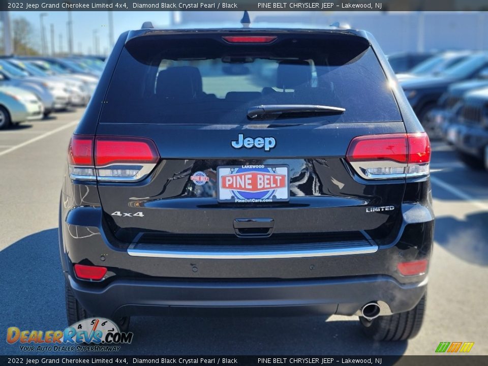 2022 Jeep Grand Cherokee Limited 4x4 Diamond Black Crystal Pearl / Black Photo #5
