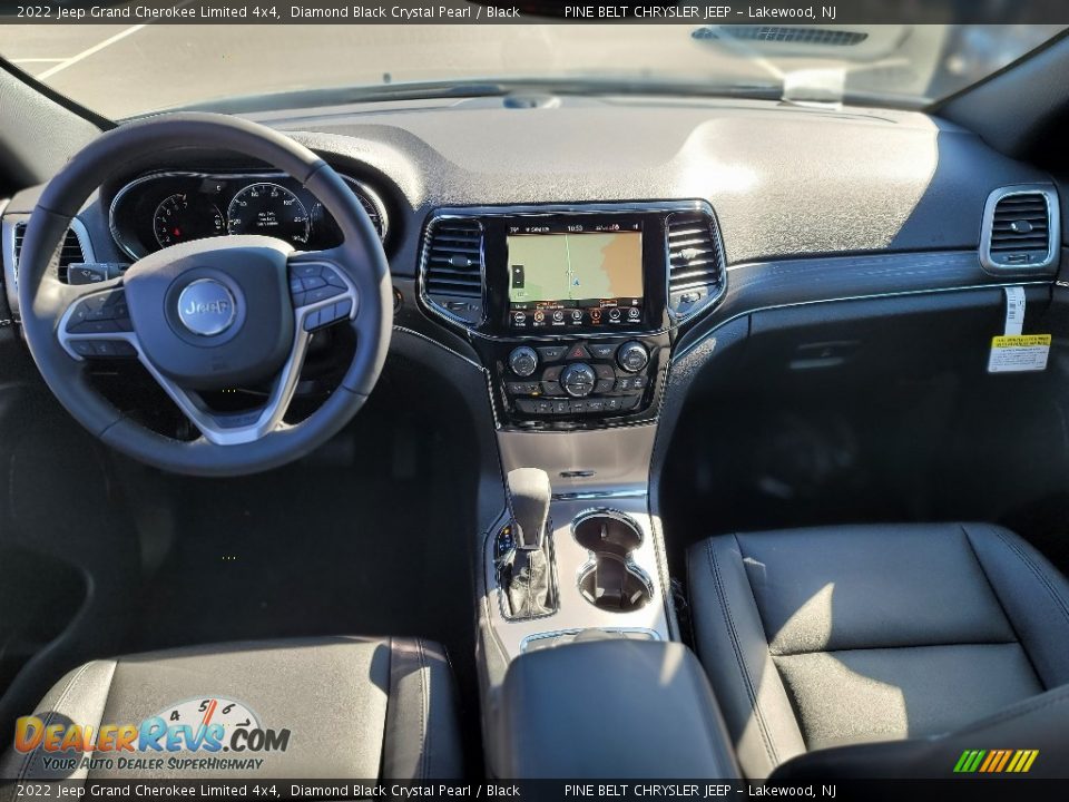 2022 Jeep Grand Cherokee Limited 4x4 Diamond Black Crystal Pearl / Black Photo #10