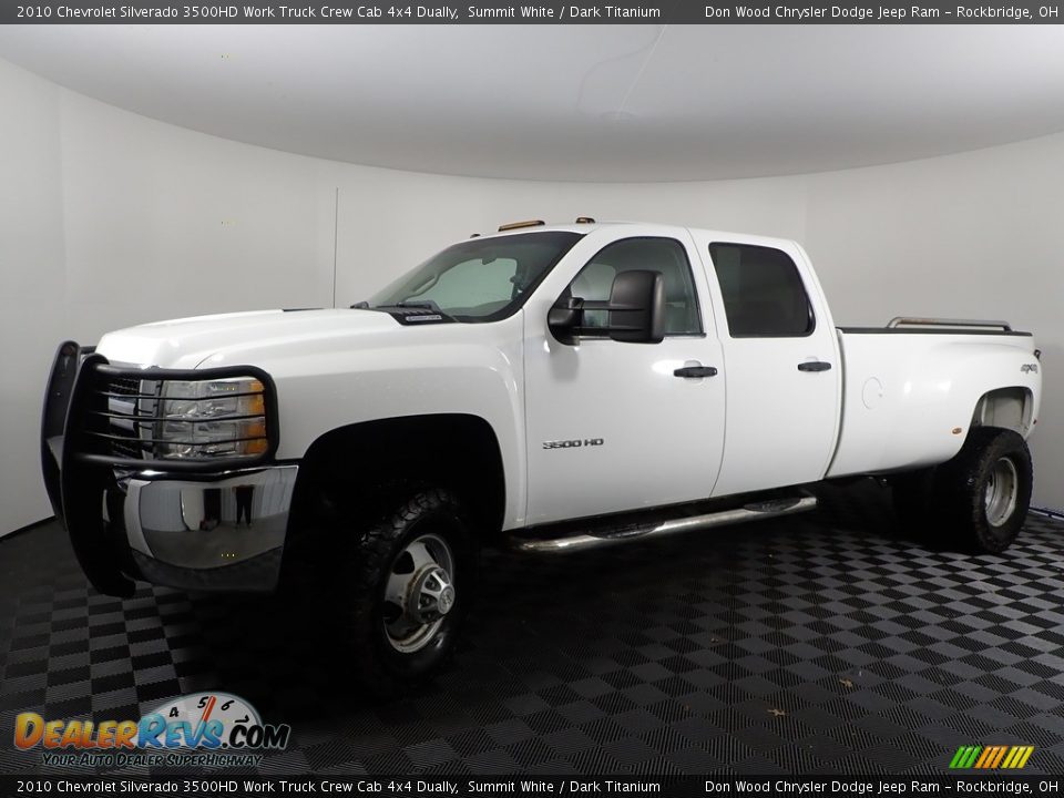 Front 3/4 View of 2010 Chevrolet Silverado 3500HD Work Truck Crew Cab 4x4 Dually Photo #5