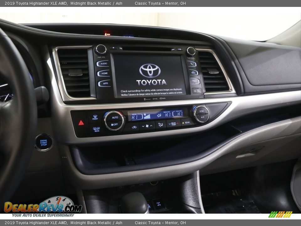 2019 Toyota Highlander XLE AWD Midnight Black Metallic / Ash Photo #9