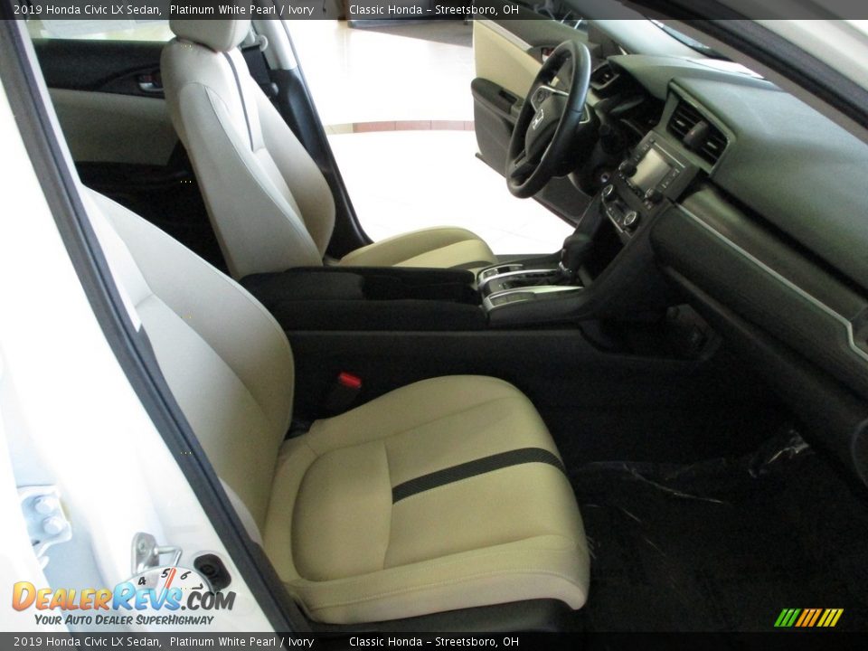 2019 Honda Civic LX Sedan Platinum White Pearl / Ivory Photo #16