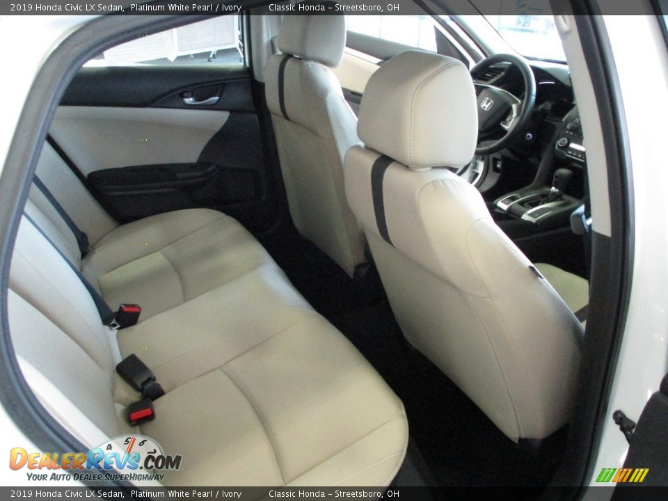 2019 Honda Civic LX Sedan Platinum White Pearl / Ivory Photo #18